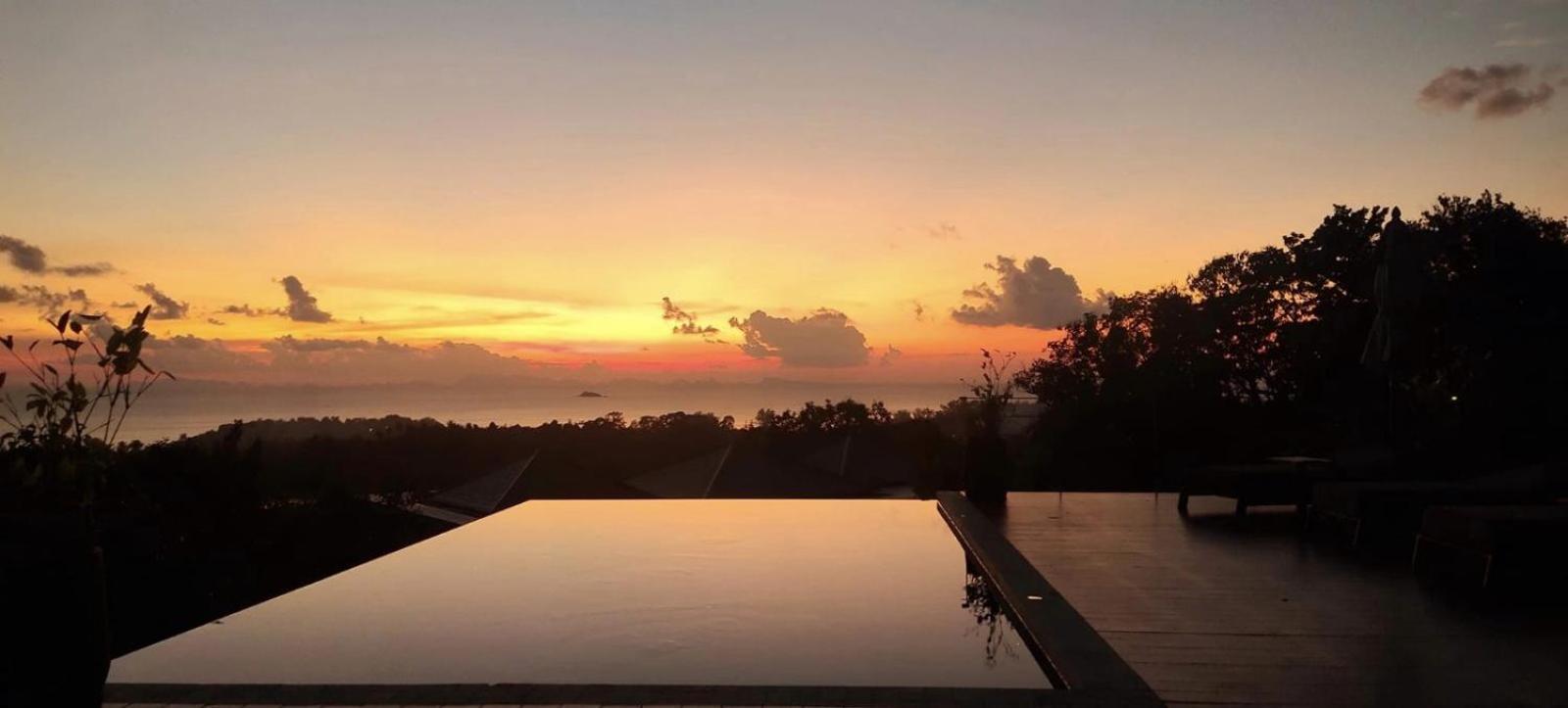 3br Luxury Sea View Villa,